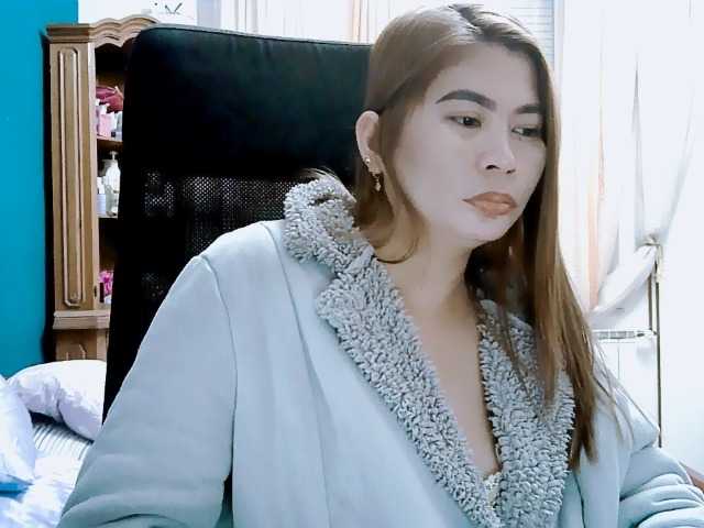 GoddessMia live cam preview
