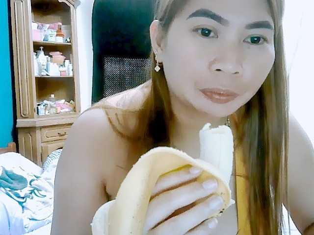 GoddessMia live cam on BongaCams