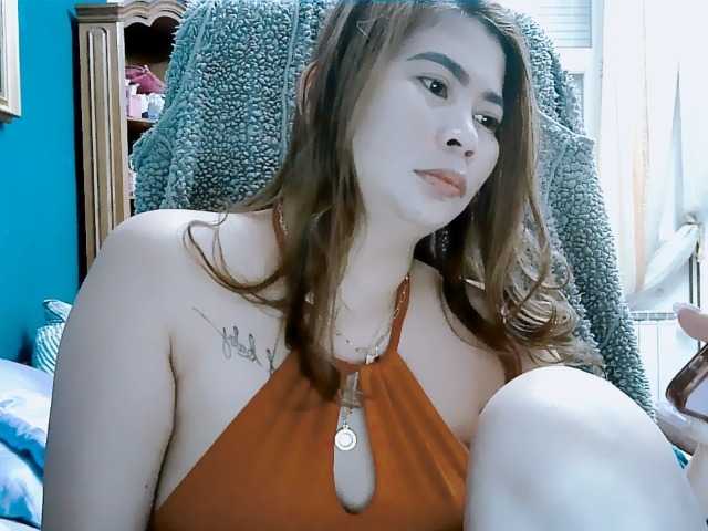 GoddessMia live cam on BongaCams