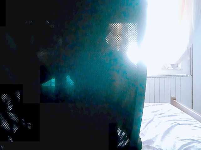 GoddessMia live cam on BongaCams