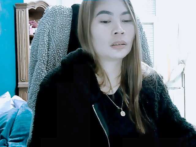 GoddessMia live cam on BongaCams