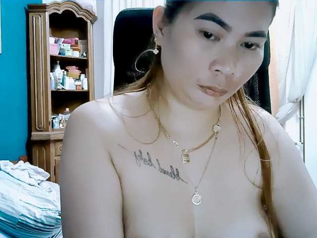 GoddessMia live cam on BongaCams