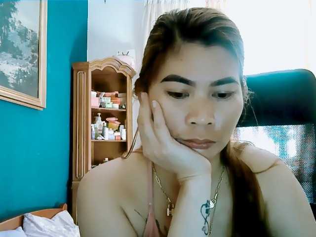 GoddessMia live cam on BongaCams