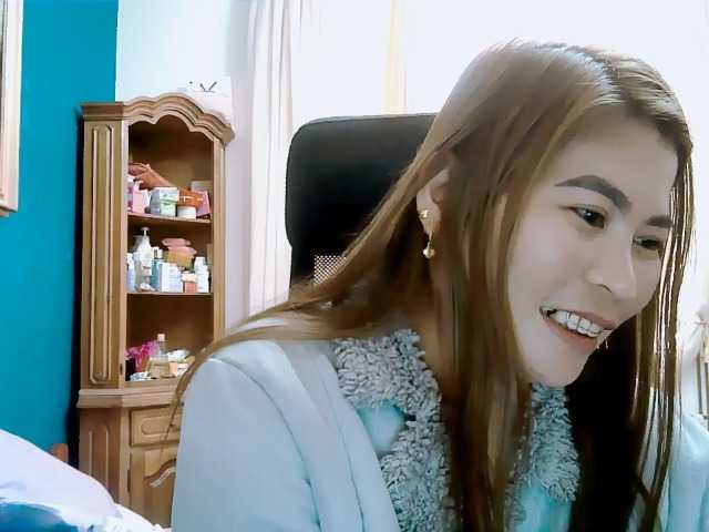 GoddessMia live cam on BongaCams