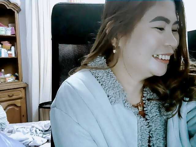 GoddessMia, en directo ahora en BongaCams