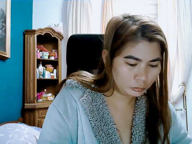 GoddessMia live cam on BongaCams