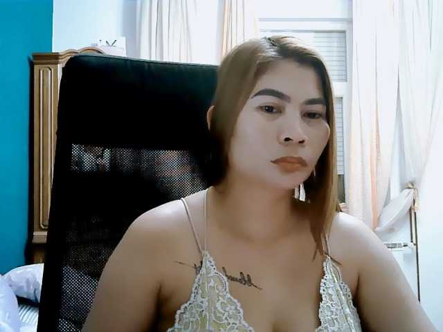 GoddessMia live cam on BongaCams