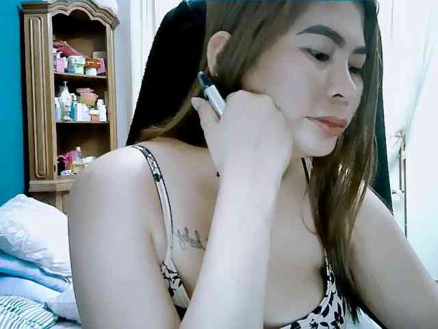 GoddessMia webcam