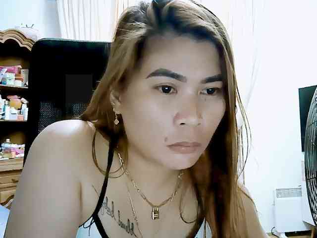 GoddessMia webcam