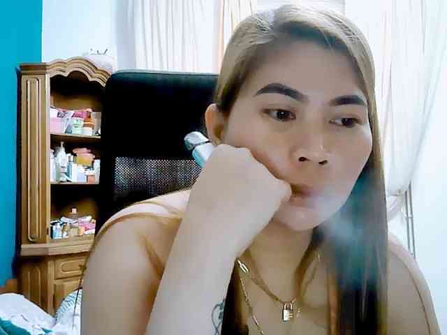 GoddessMia webcam