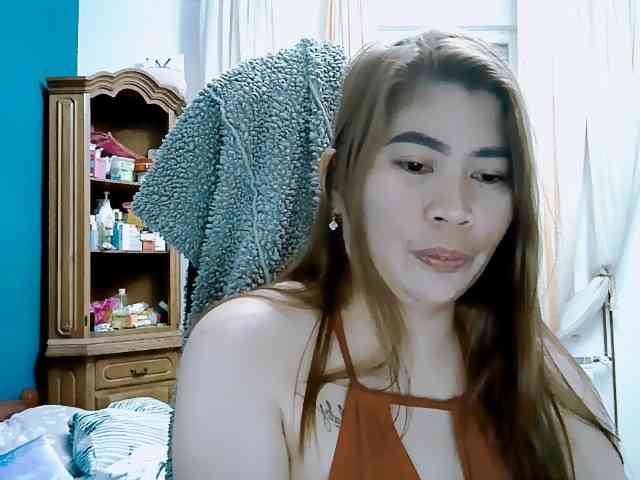 GoddessMia webcam