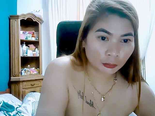 GoddessMia webcam