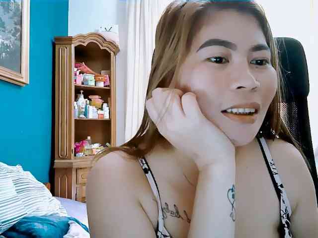 GoddessMia webcam