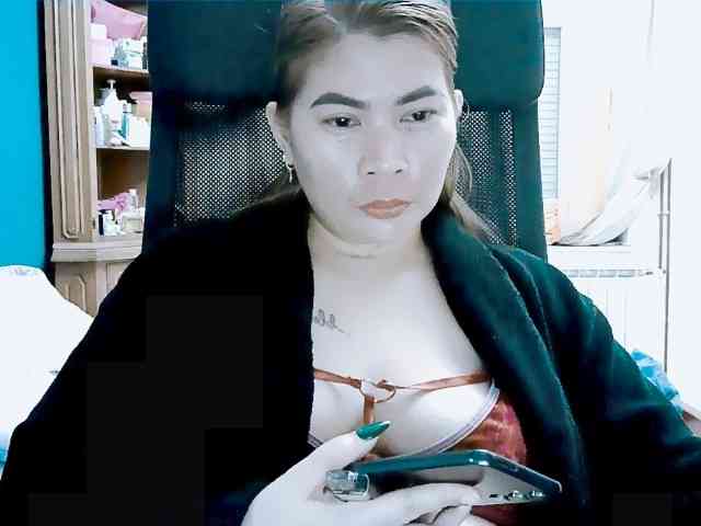 GoddessMia webcam