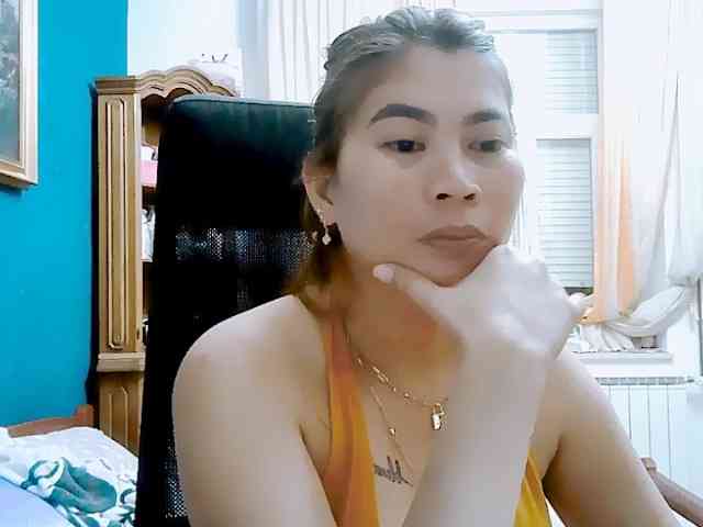 GoddessMia webcam