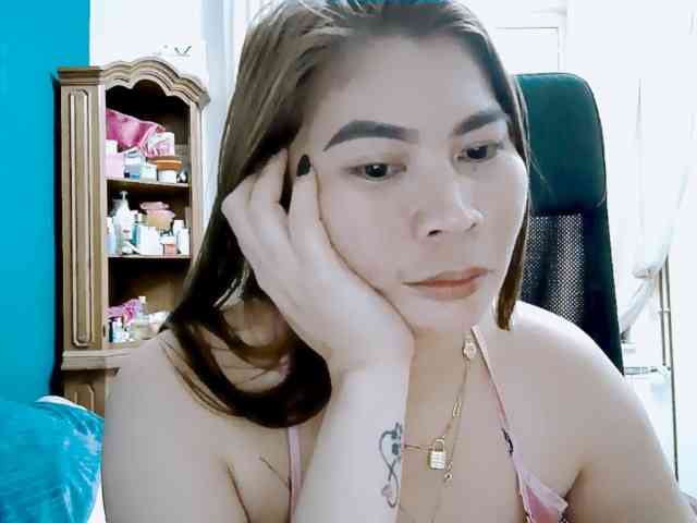 GoddessMia webcam