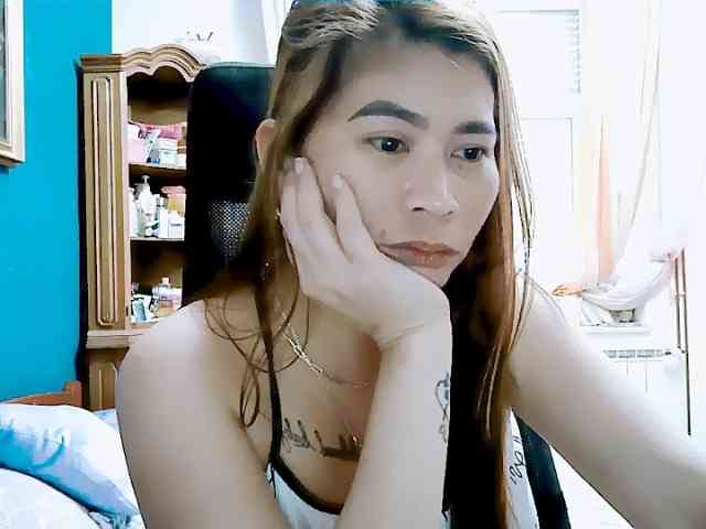 GoddessMia webcam