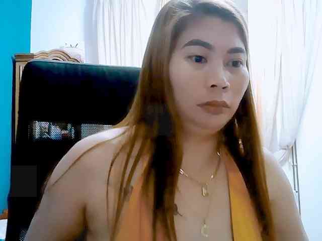 GoddessMia webcam
