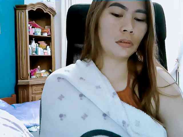 GoddessMia webcam