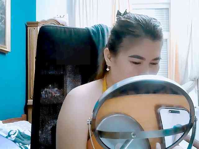 GoddessMia webcam