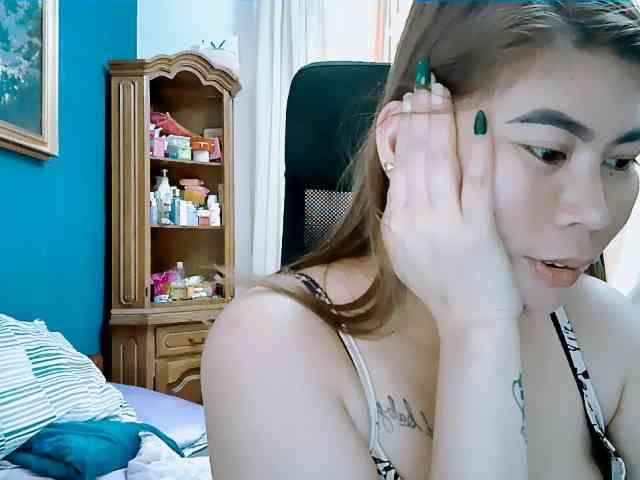 GoddessMia webcam
