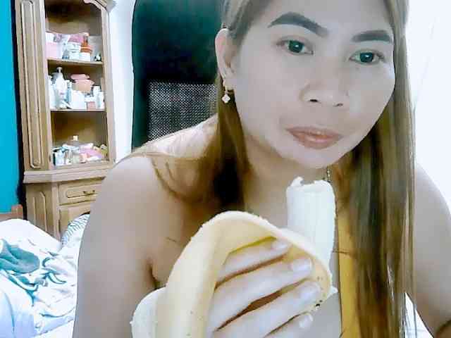 GoddessMia webcam