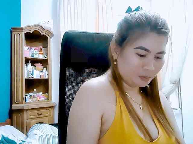 GoddessMia's webcam live show