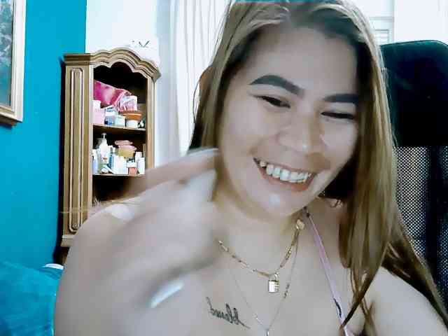 GoddessMia webcam