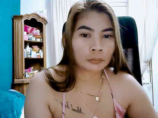 GoddessMia webcam