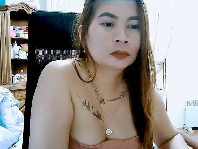 GoddessMia webcam
