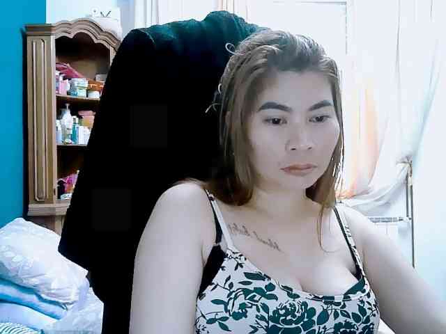 GoddessMia webcam