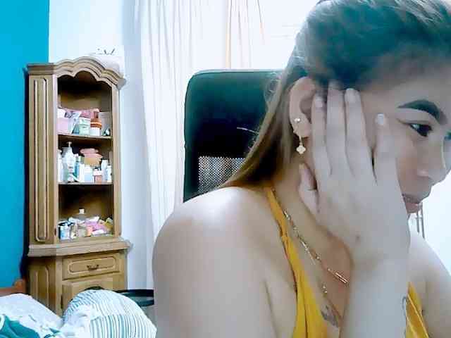 GoddessMia's webcam live show