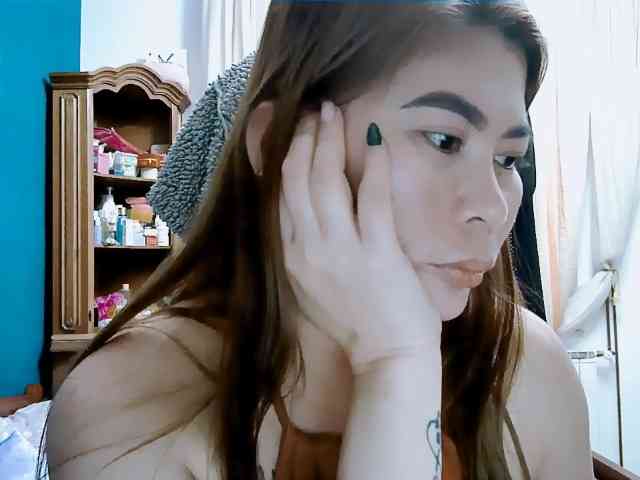 GoddessMia webcam
