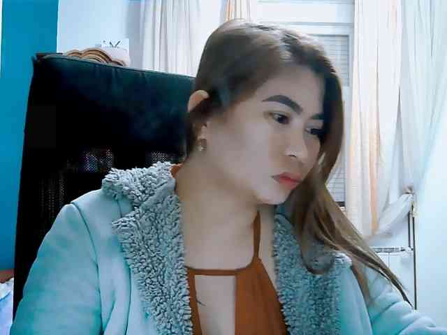 GoddessMia webcam