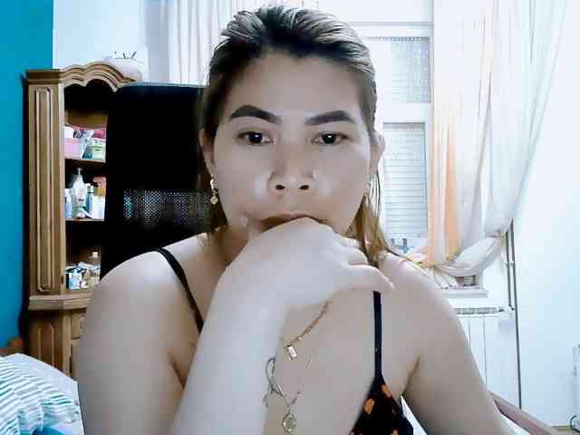 GoddessMia webcam