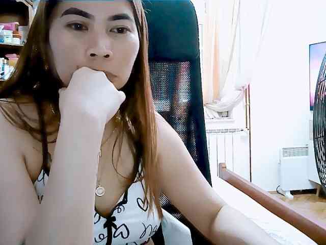 GoddessMia webcam