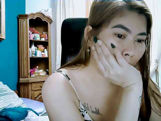 GoddessMia webcam