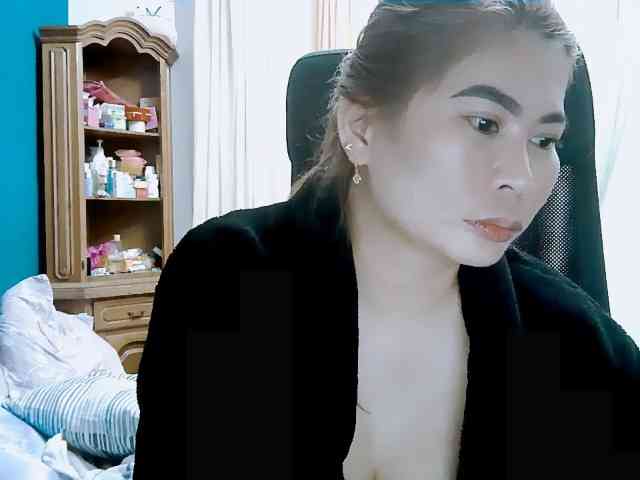 GoddessMia webcam