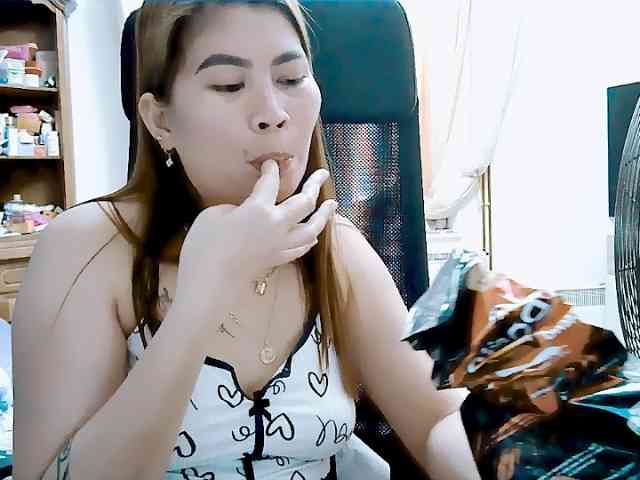 GoddessMia webcam
