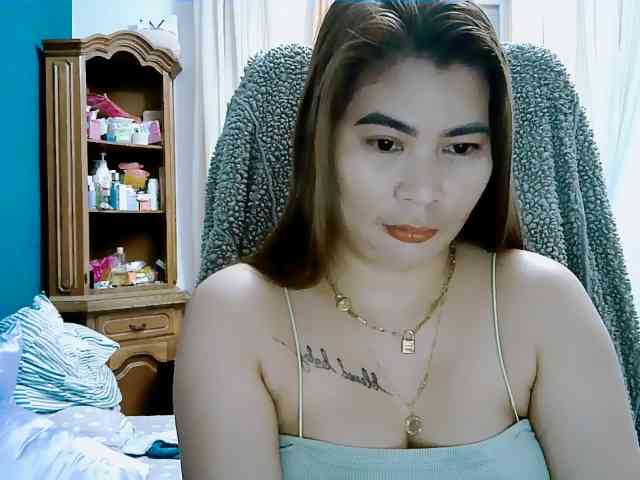 GoddessMia webcam