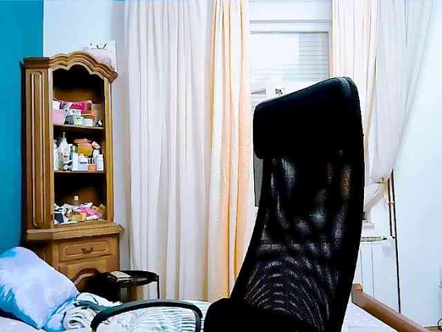 GoddessMia webcam