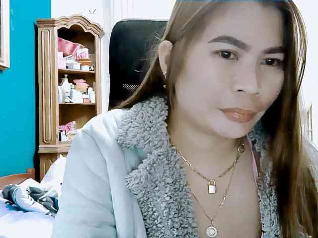 GoddessMia webcam
