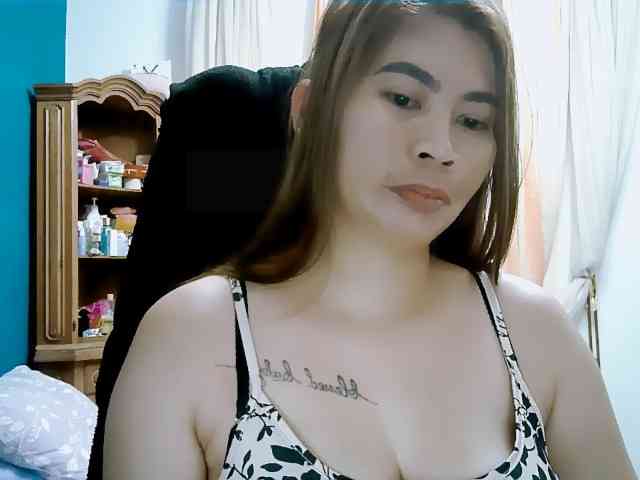 GoddessMia webcam