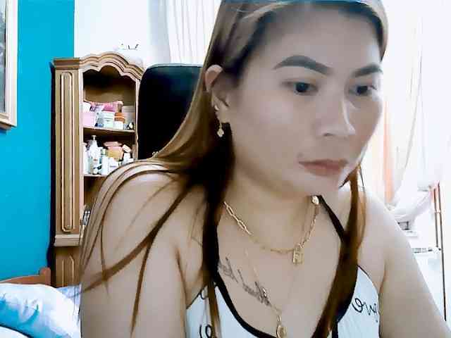 GoddessMia webcam