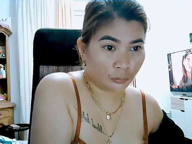 GoddessMia webcam