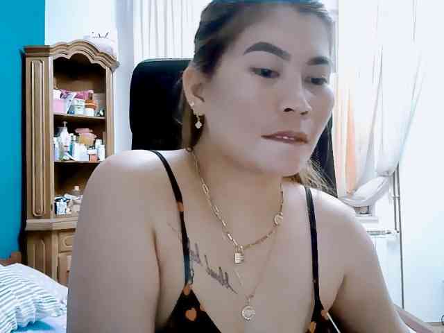 GoddessMia Live Webcam on BongaCams