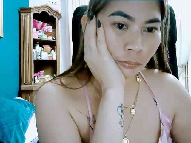 GoddessMia webcam