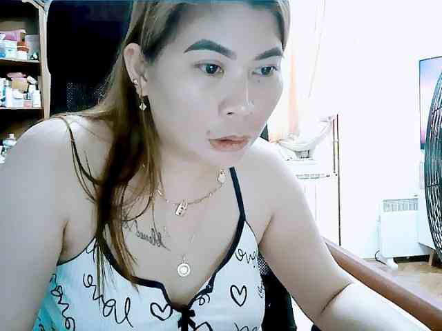 GoddessMia webcam