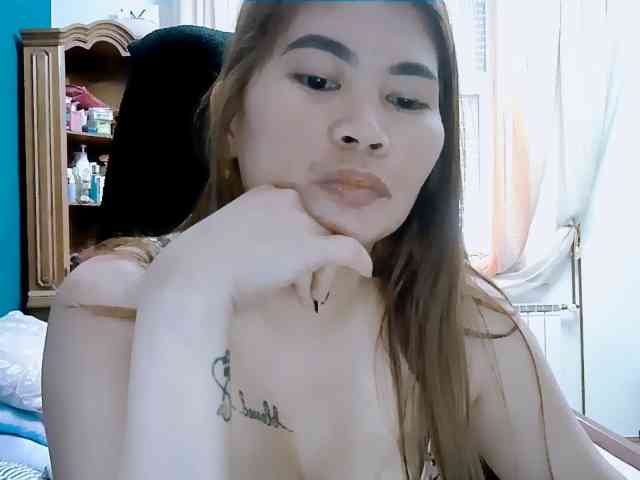 GoddessMia webcam