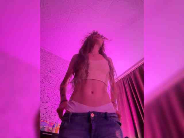 sweetpopikkk webcam